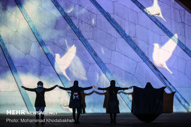 Video mapping on memorial of victims of Ukrainian plane