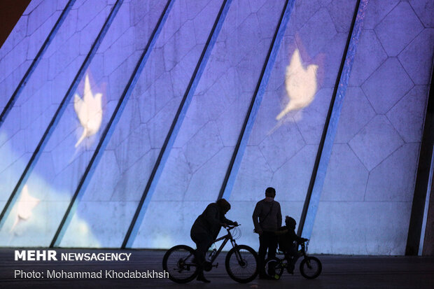 Video mapping on memorial of victims of Ukrainian plane