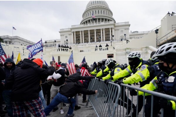 گروه های افراطی برای تظاهرات مقابل کنگره آمریکا آماده می شوند