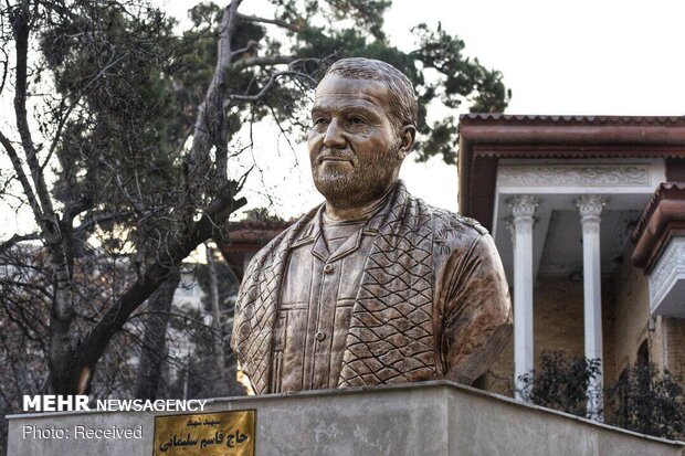 Martyr Soleimani’s bust installed in Gheytarieh Park