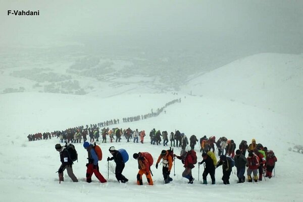 ۷۰۰ باشگاه رسمی کوهنوردی در کشور فعال است