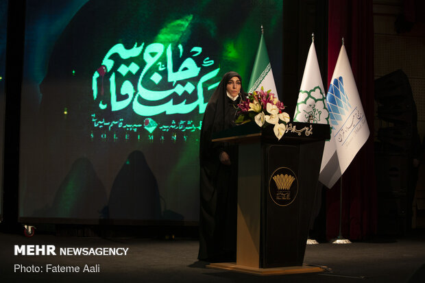 Statue of martyr Lt. Gen. Soleimani unveiled in Tehran 