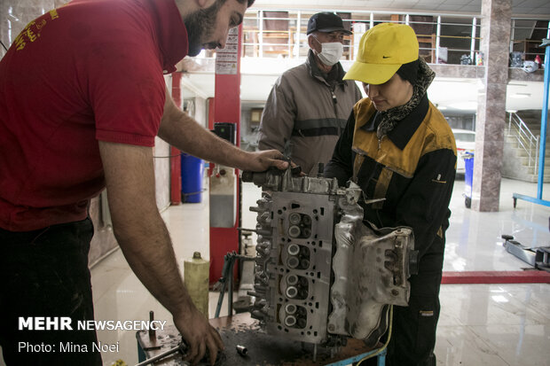 1st female mechanic in Tabriz