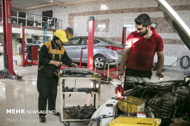 1st female mechanic in Tabriz