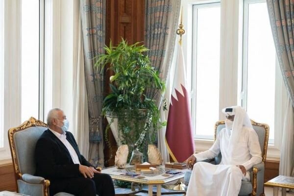 Heniyye, Katar Emiri’yle Filistin’deki gelişmeleri görüştü