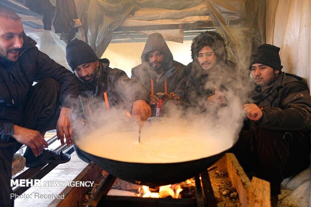 صدها مهاجر بدون سرپناه در سرمای زمستان بوسنی