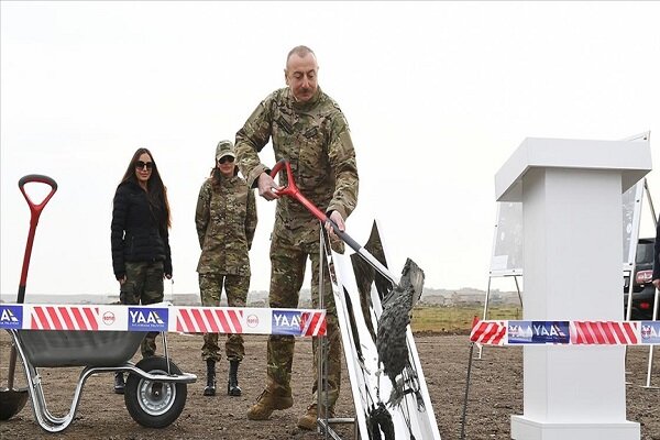 Aliyev, Fuzuli'de yeni havalimanının temelini attı