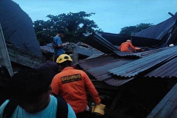 شمار کشته‌های زلزله اندونزی به ۶۷ نفر افزایش یافت