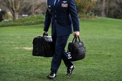 ترامپ در آخرین روز ریاست جمهوری چمدان هسته‌ای را از واشنگتن خارج می‌کند