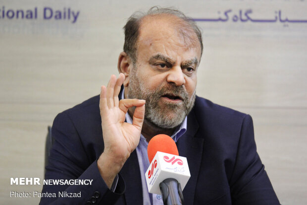 تفکر لیبرالیستی مانع پیشرفت اقتصادی کشور است