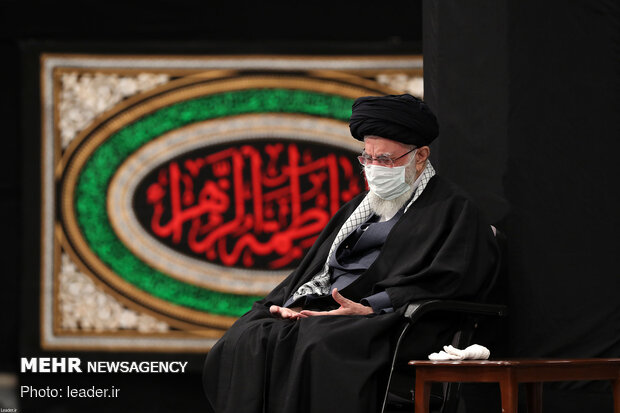 Leader attends mourning ceremony of Hazrat Fatemeh (PBUH) 