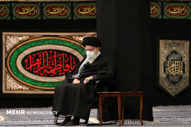 Leader attends mourning ceremony of Hazrat Fatemeh (PBUH) 