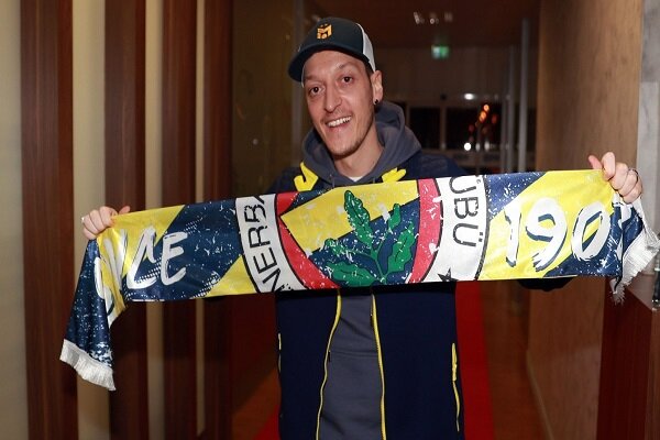 Mesut Özil: Kariyerimi Fenerbahçe'de noktalayacağım