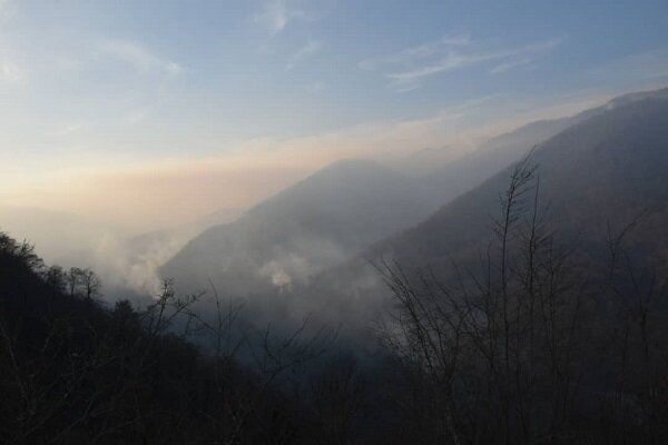 آتش به ۴۷ هکتار از عرصه های جنگلی پارک ملی گلستان خسارت زد