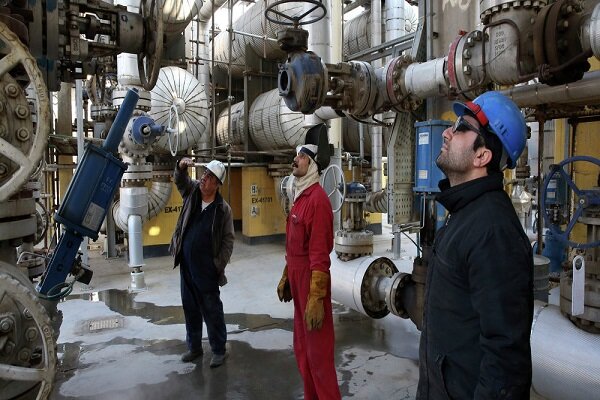 Iran able to manufacture over 85% of oil industry equipment 