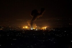 Siyonist İsrail'den Gazze'ye hava saldırısı