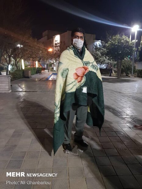 معلمانی که شب ها در پارک می خوابند