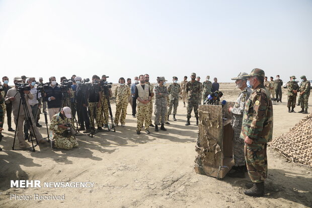 Army commanders hold presser after 'Eghtedar 99' drills