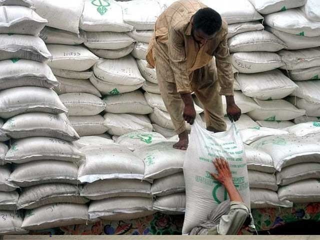 پاکستانی حکومت  نے  8 لاکھ ٹن چینی کی درآمد کی اجازت دیدی