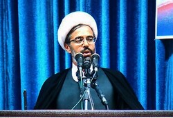 امام خمینی با تکیه بر قدرت خداوند پیروز شد/ آمریکا رو به افول است
