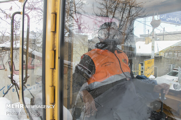 مردان جاده های برفی