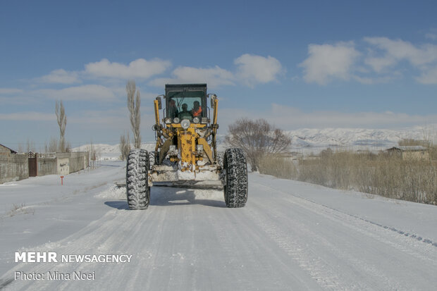مردان جاده های برفی