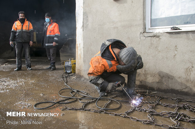 مردان جاده های برفی