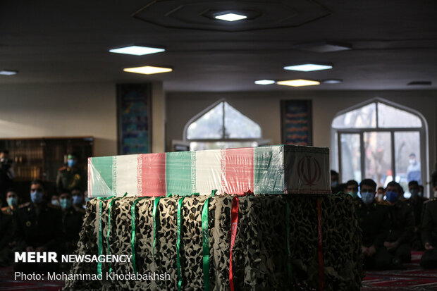 مراسم وداع با پیکر شهید گمنام دفاع مقدس