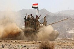 اليمن.. إسقاط طائرة استطلاع مقاتلة تابعة للعدوان في أجواء مارب