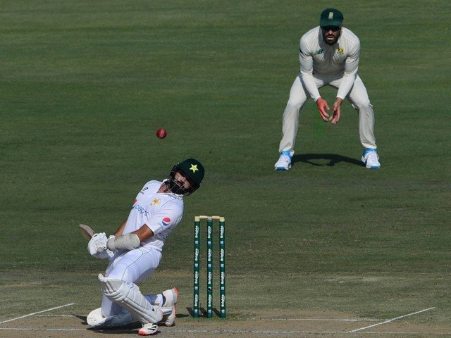 پاکستان نے جنوبی افریقہ کو پہلے ٹی ٹوئنٹی میں  3 رنز سے شکست دیدی