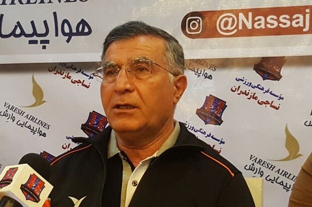 برخی بازیکنان در حد تیم نساجی نیستند  برخی بازیکنان در حد تیم نساجی نیستند