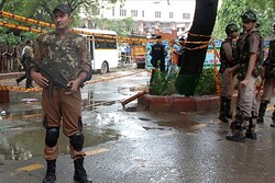 Siyonist Rejim'in Yeni Delhi Büyükelçiliği yakınında patlama