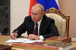 پوتین قانون خروج  روسیه از معاهده آسمان‌های باز را امضا کرد
