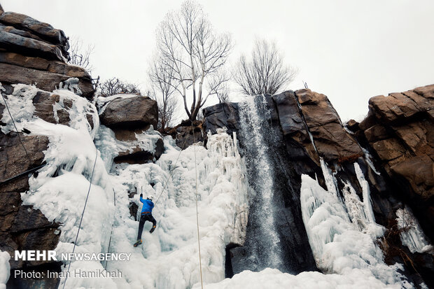 Ice climbing in Ganjnameh Waterfall of Hamedan prov. 