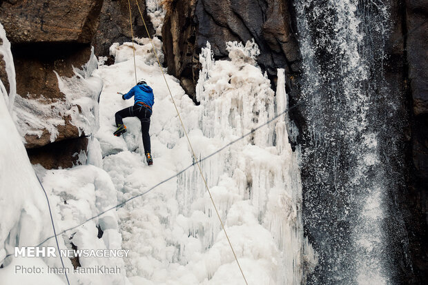 Ice climbing in Ganjnameh Waterfall of Hamedan prov. 