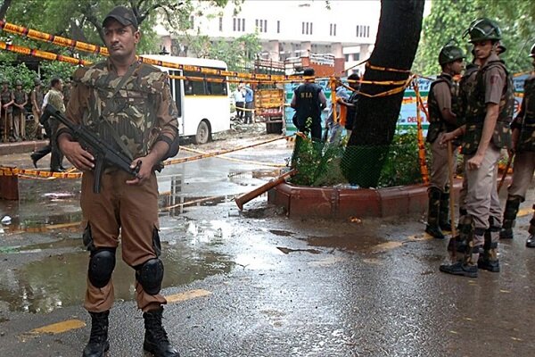 Siyonist Rejim'in Yeni Delhi Büyükelçiliği yakınında patlama
