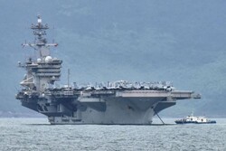 ABD savaş gemisi Güney Çin Denizi karasularına girdi