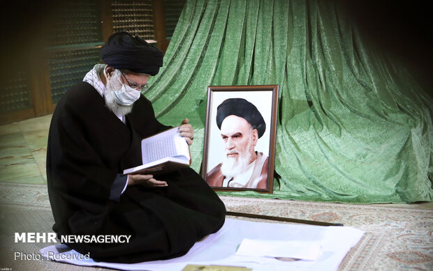 Ayat. Khamenei's visit to Imam Khomeini Mausoleum
