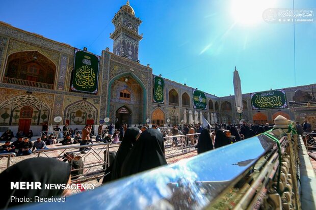 گُل‌آرایی مرقد مطهر امام علی(ع) در آستانه ولادت با سعادت حضرت زهرا(ع)