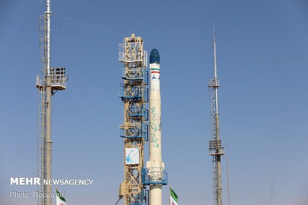 إيران تطلق قمر 'طلوع 3' الصناعي قريبا