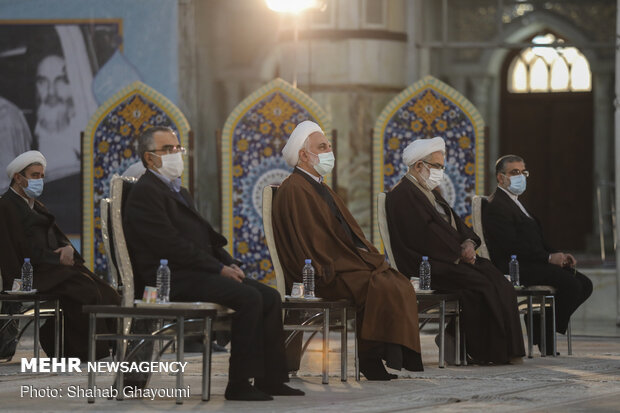 Judiciary head, officials renew allegiance with ideals of Imam Khomeini