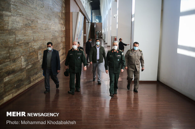 آیین تجلیل از آثار برتر پژوهشی دفاع مقدس