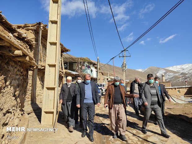 ‌گرامیداشت ایام پیروزی انقلاب اسلامی در روستای «نران»سنندج
