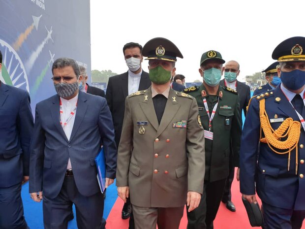 Iranian Defense Min. visits Aero India 2021 