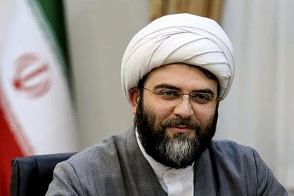 حجت الاسلام قمی انتخاب زاکانی را تبریک گفت