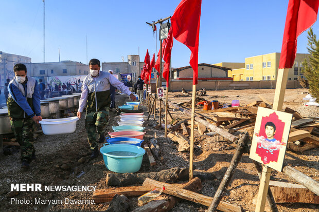 طبخ ۷۲ دیگ غذای نذری به مناسبت روز مادر در بجنورد