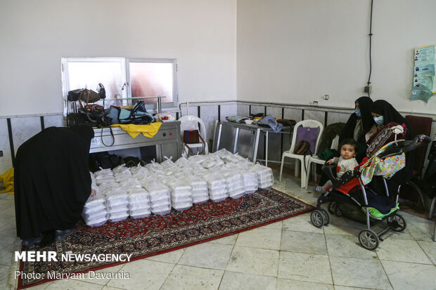 طبخ ۷۲ دیگ غذای نذری به مناسبت روز مادر در بجنورد