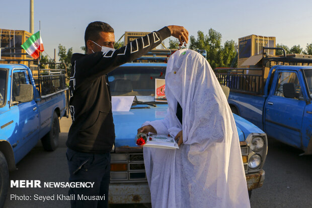 اهدای جهیزیه به نوعروسان خوزستانی