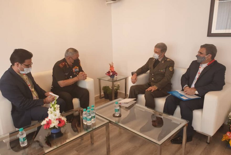 ایرانی وزیر دفاع امیر حاتمی کی ہندوستانی مسلح افواج کے چیف آف جنرل اسٹاف سے ملاقات