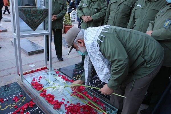 سردار نقدی به مقام شامخ سردار شهید سلیمانی ادای احترام کرد